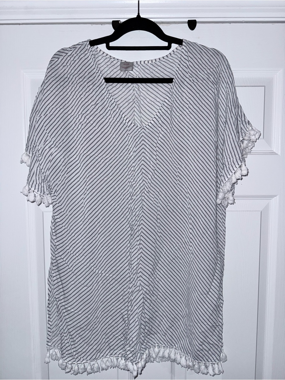 Merona White and Black Striped V-Neck Tassel Sleeve Tunic